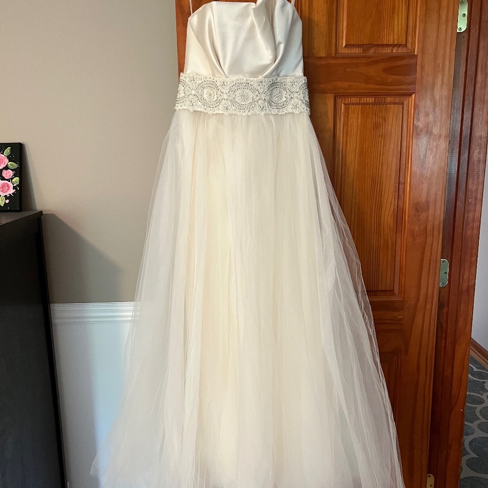 Amsale Wedding Gown Size 10